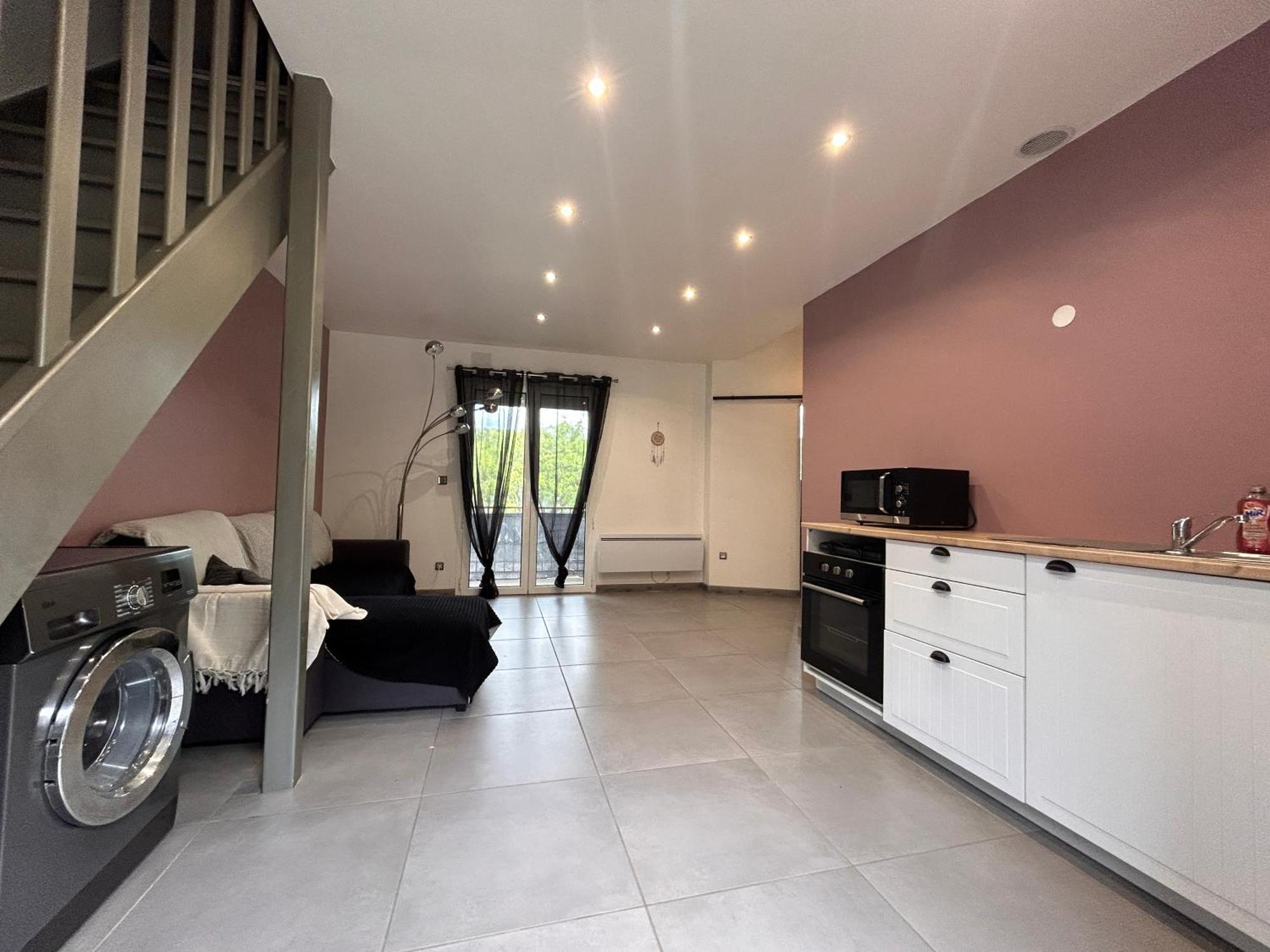Apartamento Petite Maison Studio Tout Confort Cosy Givors Autoroute Et Gare Exterior foto